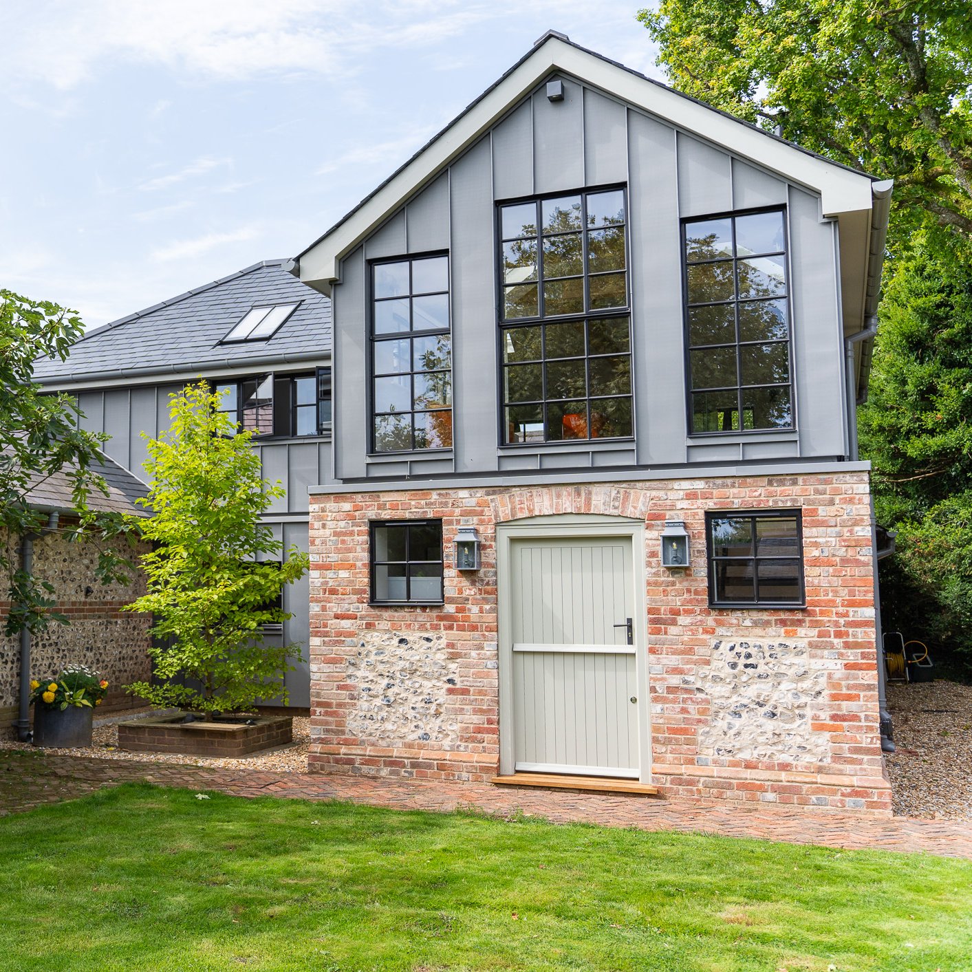 Outbuilding home office and workshop exterior, Wivelrod, Hampshire